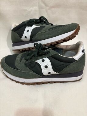 Saucony Dark Green and White Retro Running Shoes